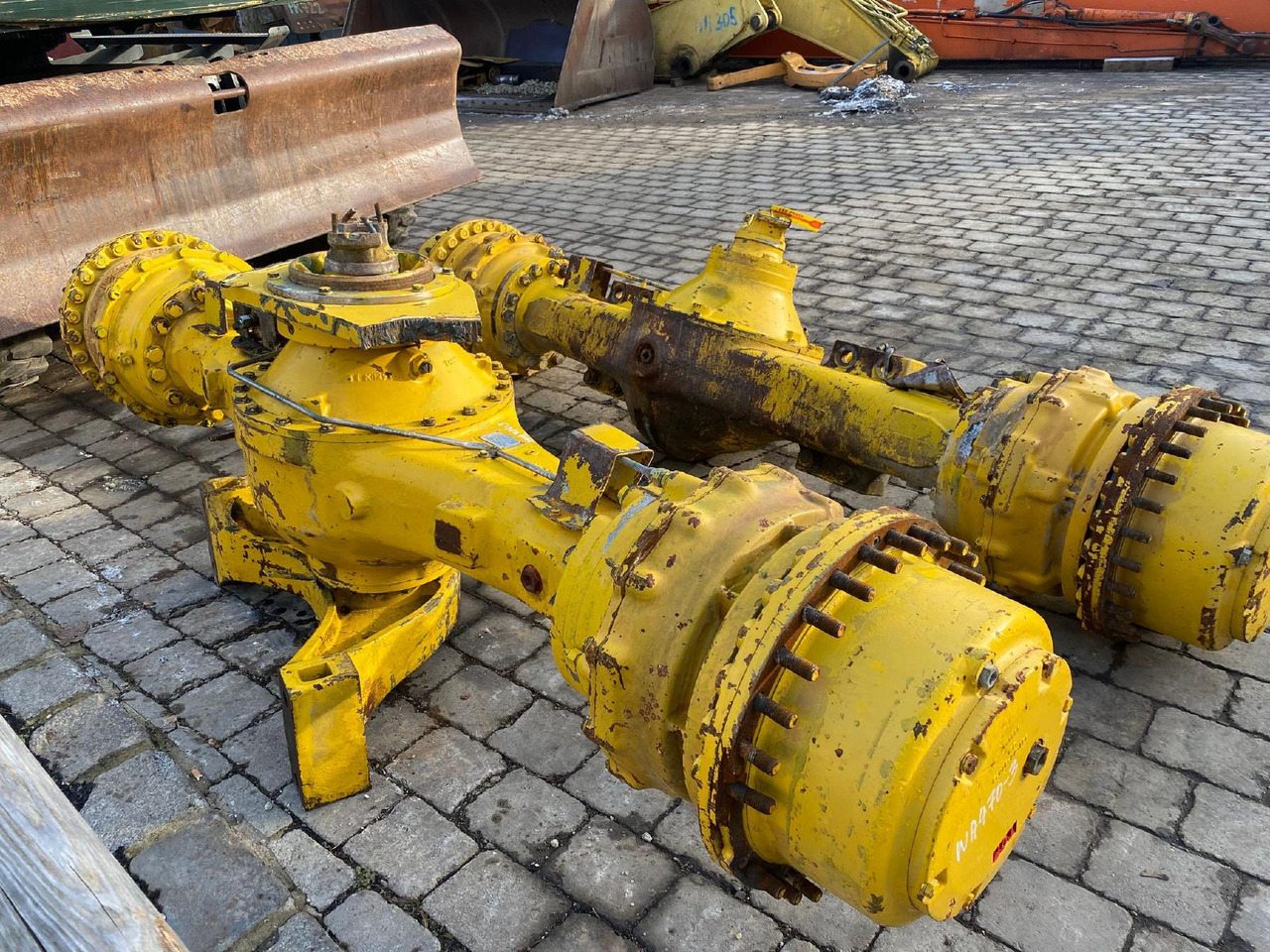 Komatsu WA 470-3 - Eixo e peças por Máquina de construção: foto 2 Komatsu WA 470-3 - Eixo e peças por Máquina de construção: foto 2