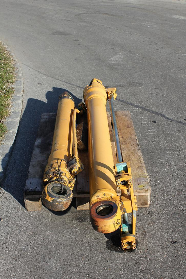 Liebherr 912 Lit. - Cilindro hidráulico por Máquina de construção: foto 2 Liebherr 912 Lit. - Cilindro hidráulico por Máquina de construção: foto 2