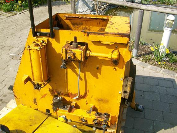 Liebherr A 900 B - Tanque hidráulico por Máquina de construção: foto 4 Liebherr A 900 B - Tanque hidráulico por Máquina de construção: foto 4