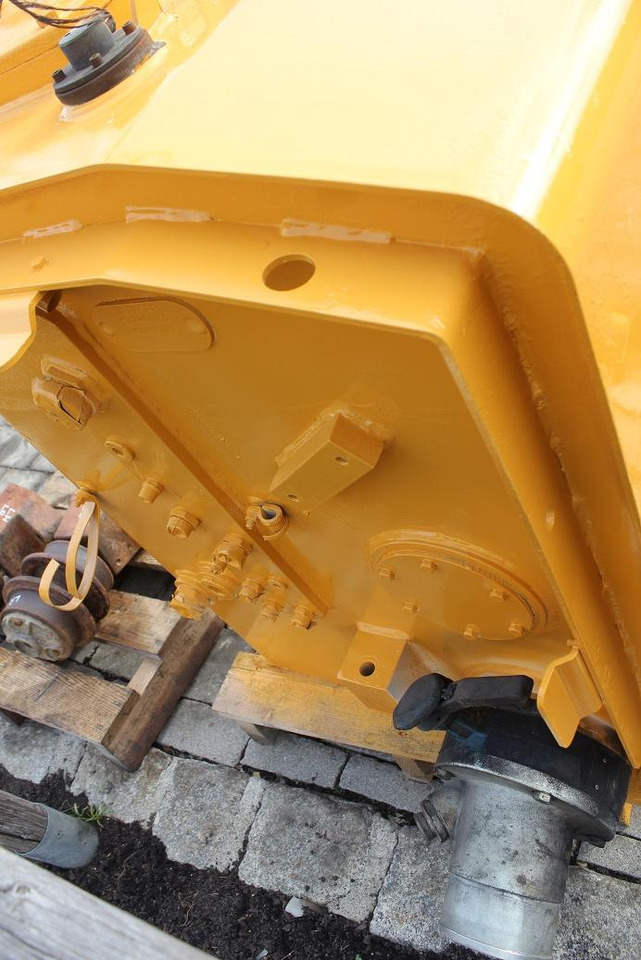 Liebherr A 904 C LIT - Tanque de combustível por Máquina de construção: foto 4 Liebherr A 904 C LIT - Tanque de combustível por Máquina de construção: foto 4