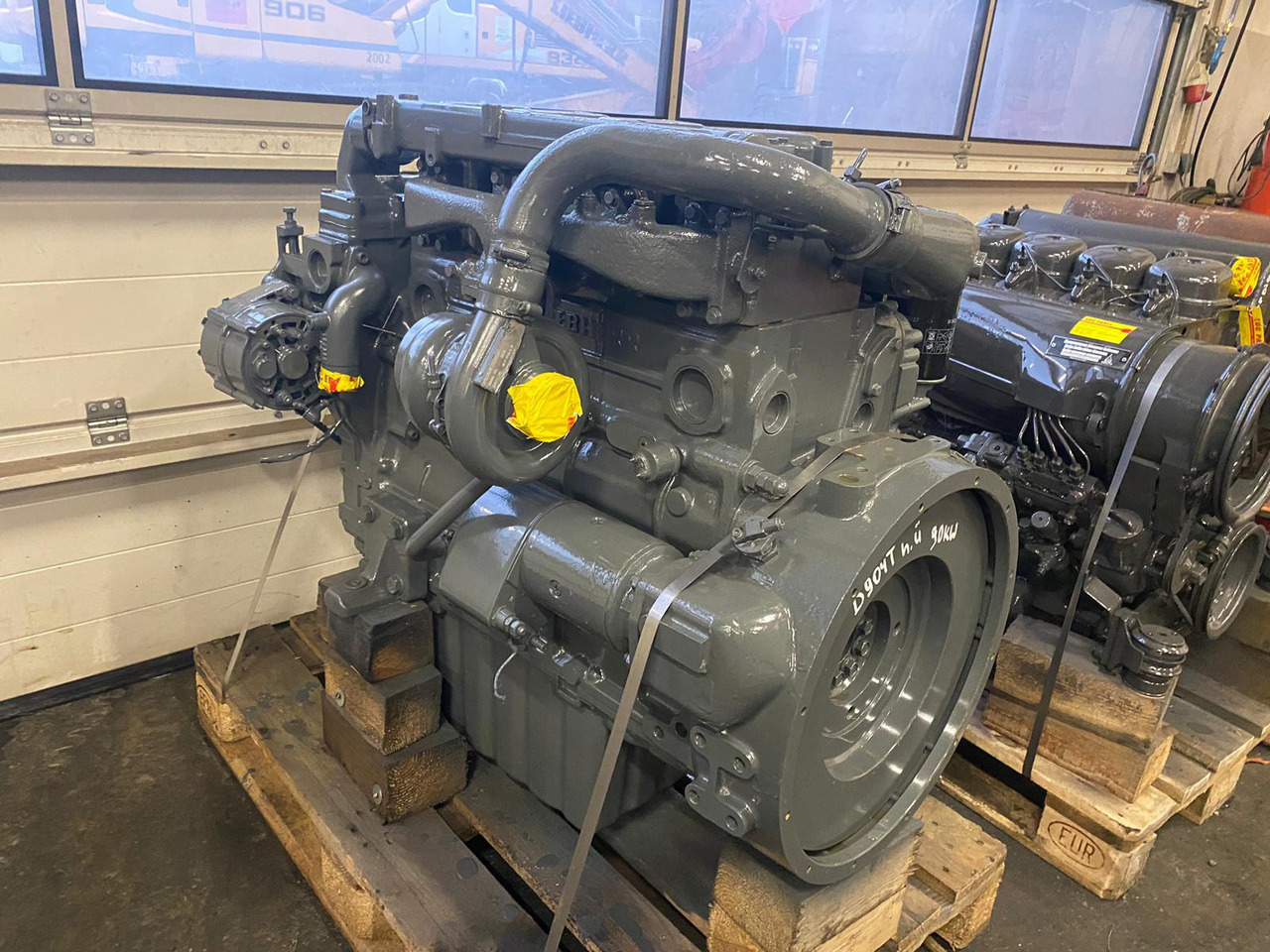 Liebherr D904T n ü - Motor por Máquina de construção: foto 4 Liebherr D904T n ü - Motor por Máquina de construção: foto 4