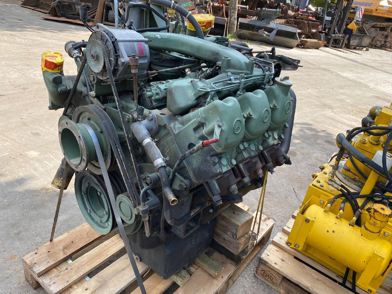 Mercedes Benz OM 421 aus PB 240 - Motor por Máquina de construção: foto 1 Mercedes Benz OM 421 aus PB 240 - Motor por Máquina de construção: foto 1