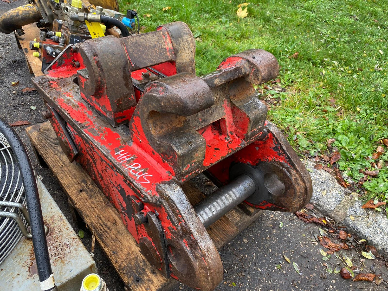 Rädlinger SW M aus O&K MH Plus - Acoplamento rápido por Máquina de construção: foto 2 Rädlinger SW M aus O&K MH Plus - Acoplamento rápido por Máquina de construção: foto 2