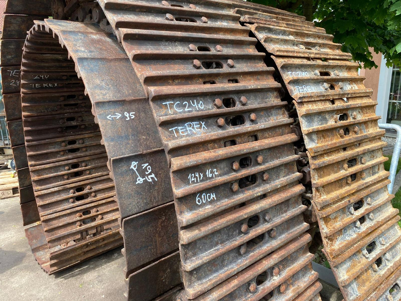 Terex TC 240 - Rasto por Máquina de construção: foto 3 Terex TC 240 - Rasto por Máquina de construção: foto 3