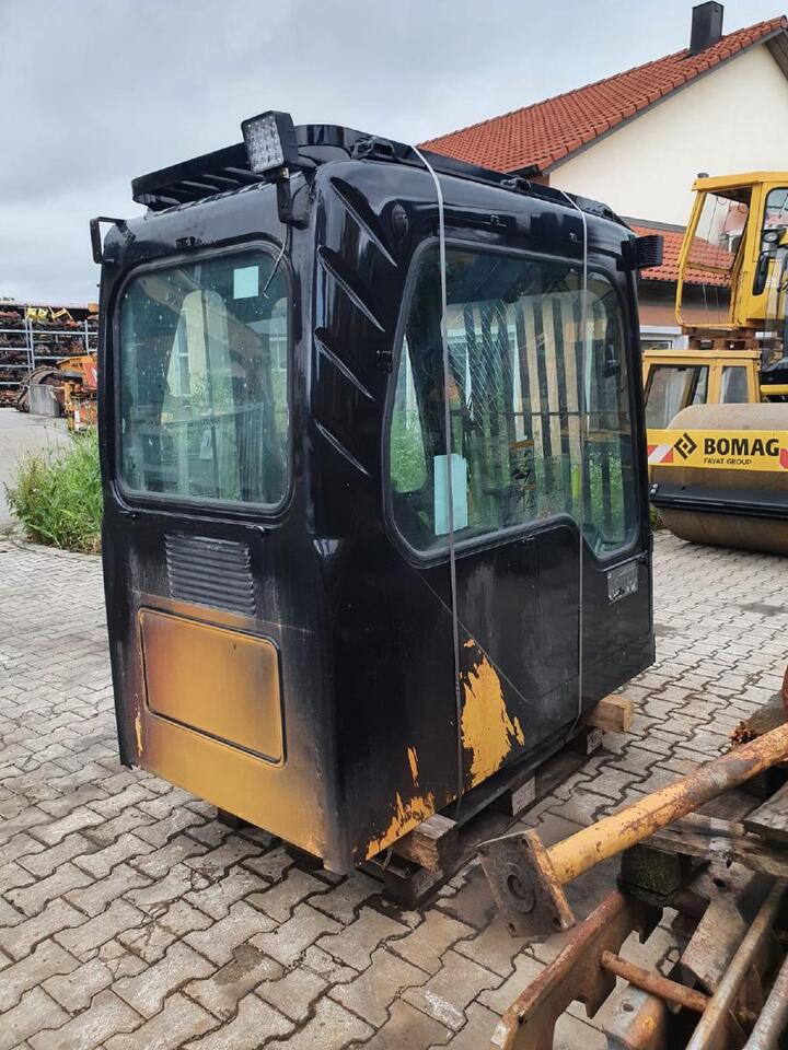 Volvo EC 240 BNLC - Cabine por Máquina de construção: foto 5 Volvo EC 240 BNLC - Cabine por Máquina de construção: foto 5
