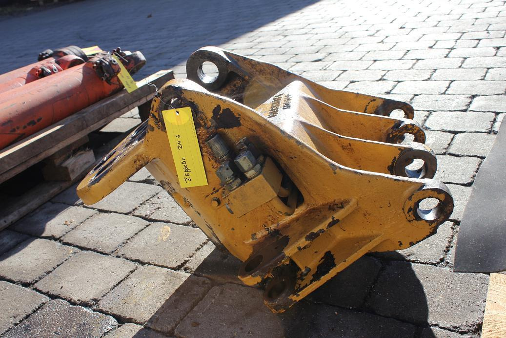 Zeppelin ZM 6 - Carroceria e exterior por Escavadeira: foto 4 Zeppelin ZM 6 - Carroceria e exterior por Escavadeira: foto 4