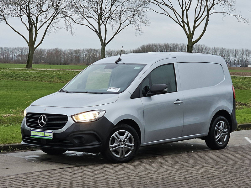 Mercedes-Benz Citan 110 CDI L1 PRO Mbux Euro6! - Carrinha de contentor: foto 2 Mercedes-Benz Citan 110 CDI L1 PRO Mbux Euro6! - Carrinha de contentor: foto 2