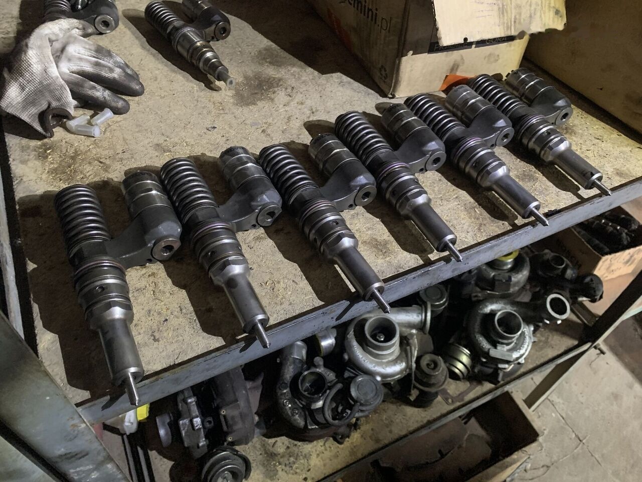 Bosch 3964829 VOLVO FM12, FH12, 3964829 - Bomba de combustivel por Camião: foto 1 Bosch 3964829 VOLVO FM12, FH12, 3964829 - Bomba de combustivel por Camião: foto 1