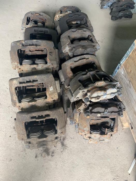 IVECO oryginał IVECO Eurocargo - Pinça de freio por Camião: foto 2 IVECO oryginał IVECO Eurocargo - Pinça de freio por Camião: foto 2