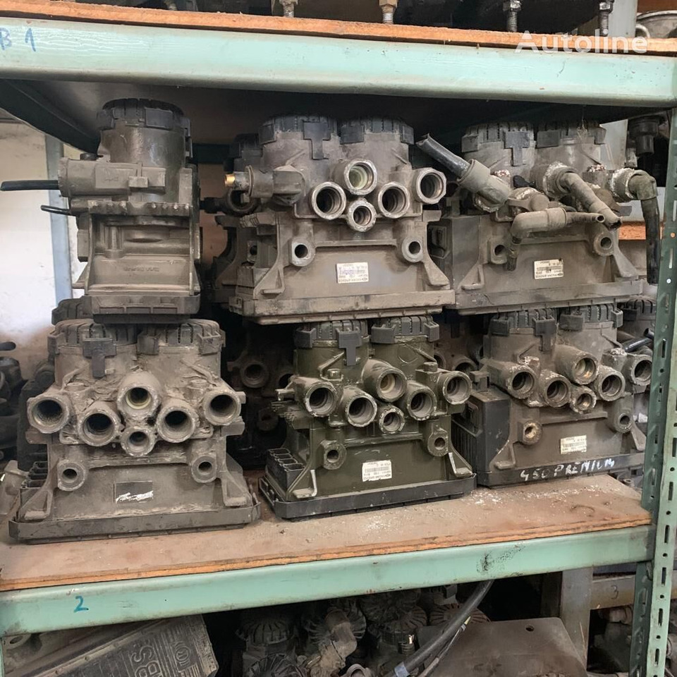 Knorr-Bremse Dwukanałowy 81.52106.6042 MAN TGA TGX TGS truck - Válvula de freio por Camião: foto 4 Knorr-Bremse Dwukanałowy 81.52106.6042 MAN TGA TGX TGS truck - Válvula de freio por Camião: foto 4