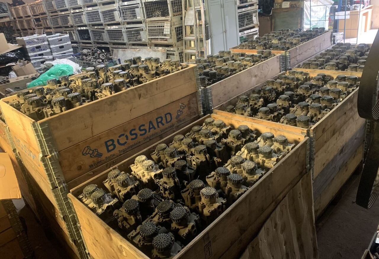 Knorr-Bremse TEBS ES2060 K019312 Knorr-Bremse - Válvula de freio por Reboque: foto 2 Knorr-Bremse TEBS ES2060 K019312 Knorr-Bremse - Válvula de freio por Reboque: foto 2