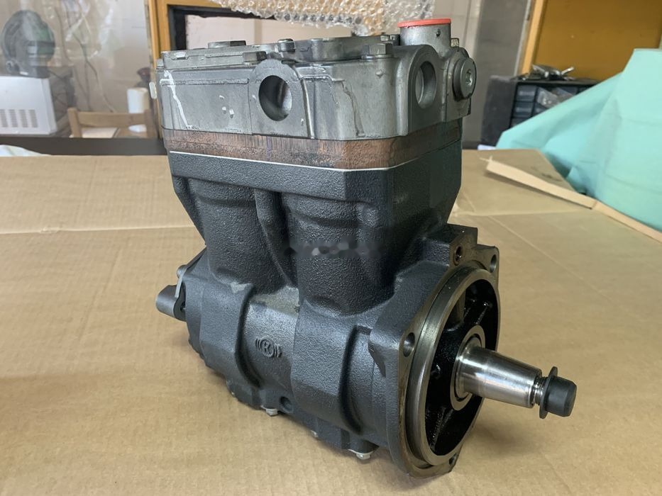 Knorr-Bremse podwójny używany do naprawy LK4936 IVECO Stralis Euro 5, LK4936 450KM, 2012r- truck - Compressor, sistema de ar comprimido por Camião: foto 1 Knorr-Bremse podwójny używany do naprawy LK4936 IVECO Stralis Euro 5, LK4936 450KM, 2012r- truck - Compressor, sistema de ar comprimido por Camião: foto 1