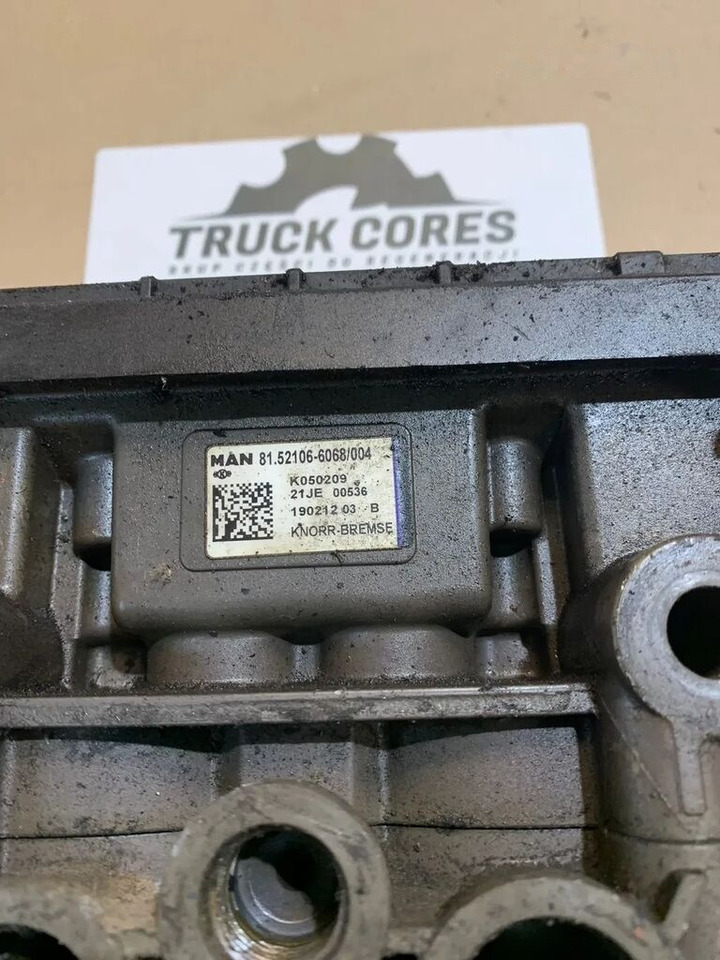 Modulator Podwójny EBS K050209 E6 KNORR BREMSE MAN TGX, TGL, TGM K050209 - Válvula de freio por Camião: foto 2 Modulator Podwójny EBS K050209 E6 KNORR BREMSE MAN TGX, TGL, TGM K050209 - Válvula de freio por Camião: foto 2