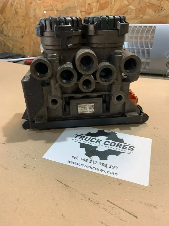 Modulator Podwójny EBS K050209 E6 KNORR BREMSE MAN TGX, TGL, TGM K050209 - Válvula de freio por Camião: foto 1 Modulator Podwójny EBS K050209 E6 KNORR BREMSE MAN TGX, TGL, TGM K050209 - Válvula de freio por Camião: foto 1