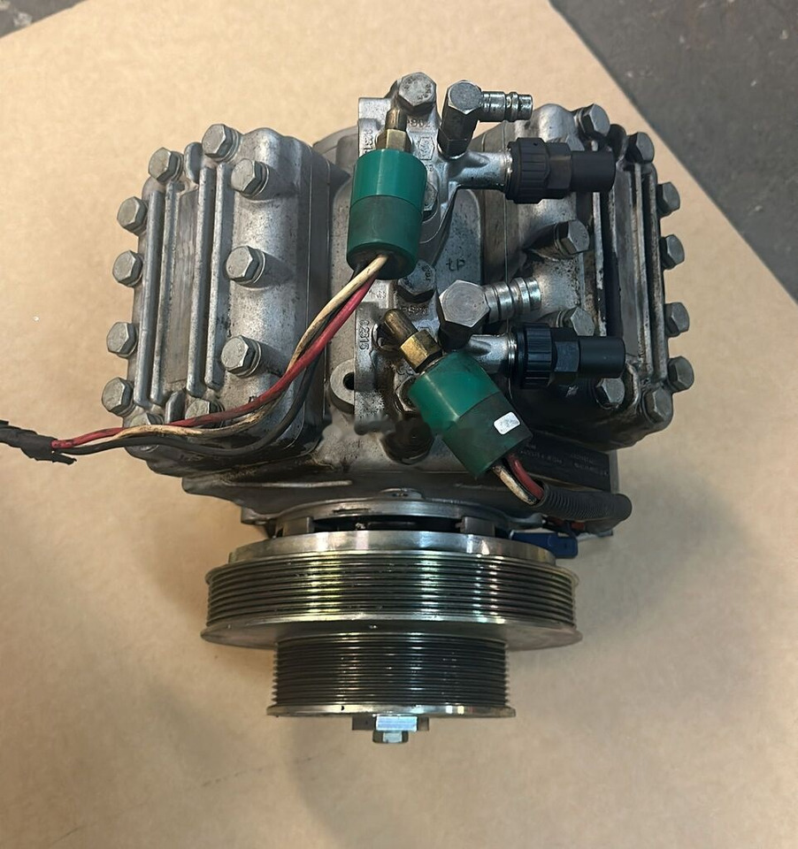 Sprężarka kompresor klimatyzacji Bock Eberspacher FKX40/470K 8862010000407 - Compressor de ar condicionado por Camião: foto 5 Sprężarka kompresor klimatyzacji Bock Eberspacher FKX40/470K 8862010000407 - Compressor de ar condicionado por Camião: foto 5