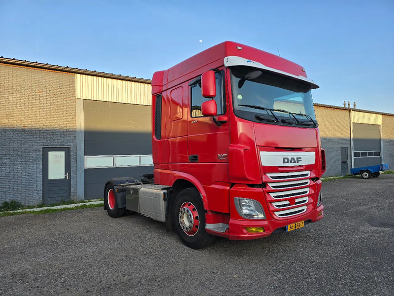 DAF XF 440 Euro 6 2015 - Tractor: foto 3 DAF XF 440 Euro 6 2015 - Tractor: foto 3