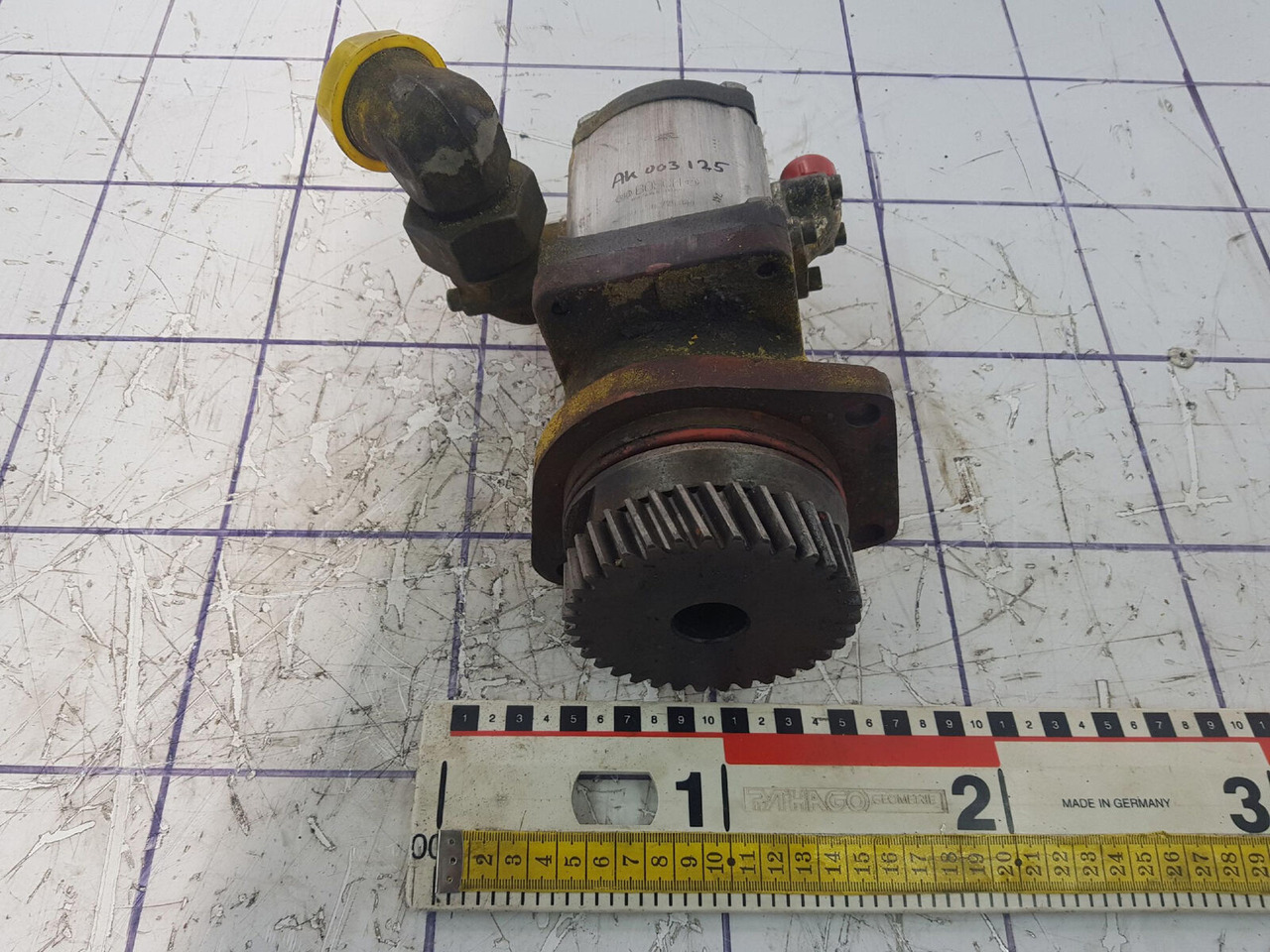 Bosch PTO with Bosch gear pump - Bomba hidráulica por Guindaste: foto 1 Bosch PTO with Bosch gear pump - Bomba hidráulica por Guindaste: foto 1