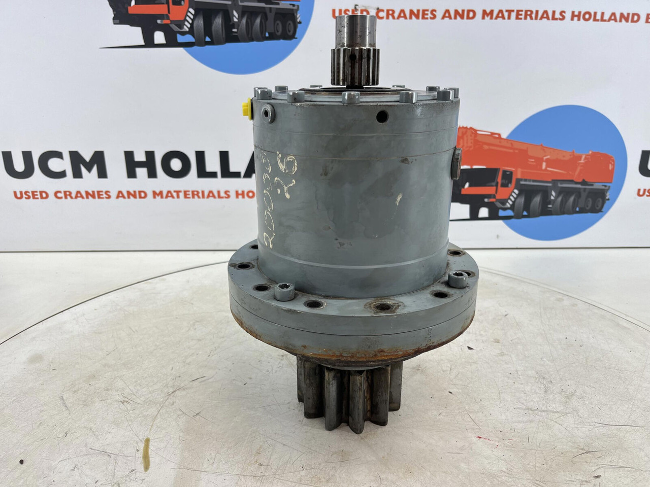 Compact truck CT.2 Slewing gear - Comando final por Guindaste: foto 4 Compact truck CT.2 Slewing gear - Comando final por Guindaste: foto 4