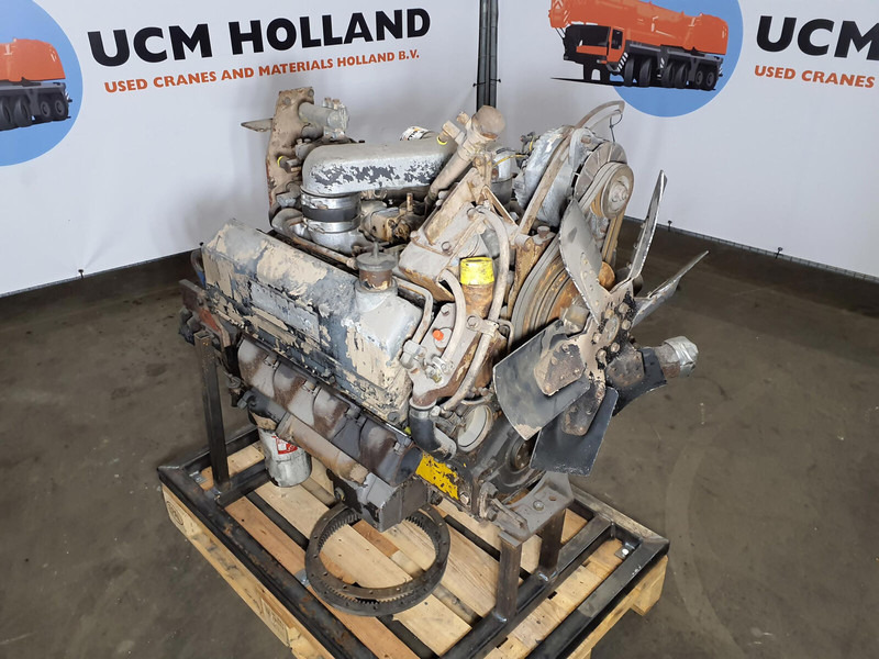 Cummins Cummings engine - Motor por Guindaste: foto 1 Cummins Cummings engine - Motor por Guindaste: foto 1