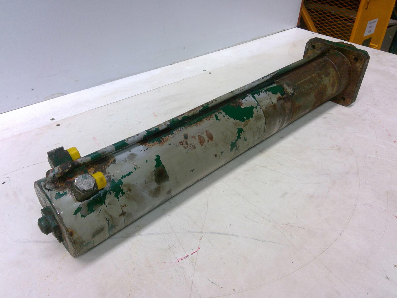 FAUN ATF 30-2 outrigger cylinder - Cilindro hidráulico por Grua móvel: foto 2 FAUN ATF 30-2 outrigger cylinder - Cilindro hidráulico por Grua móvel: foto 2