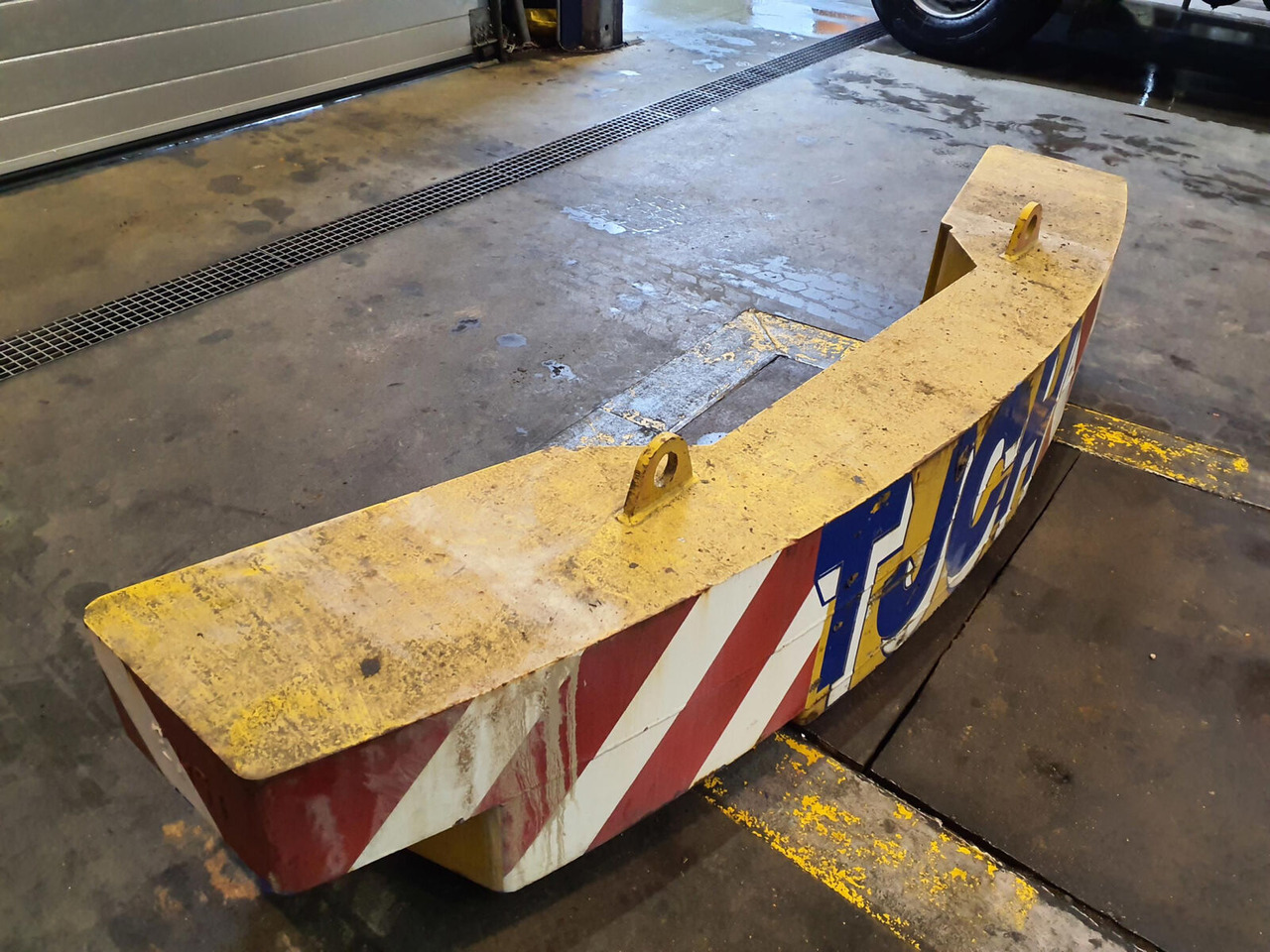 FAUN ATF 45 counterweight 2,45 ton - Contrapeso por Grua móvel: foto 3 FAUN ATF 45 counterweight 2,45 ton - Contrapeso por Grua móvel: foto 3