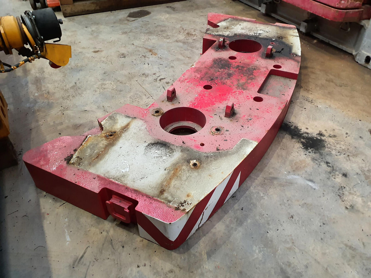 FAUN ATF 50-G3 counterweight 3,3 ton - Contrapeso por Grua móvel: foto 1 FAUN ATF 50-G3 counterweight 3,3 ton - Contrapeso por Grua móvel: foto 1