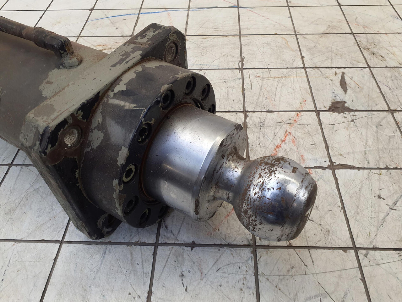 FAUN ATF 60-4 outrigger cylinder front - Cilindro hidráulico por Guindaste: foto 5 FAUN ATF 60-4 outrigger cylinder front - Cilindro hidráulico por Guindaste: foto 5