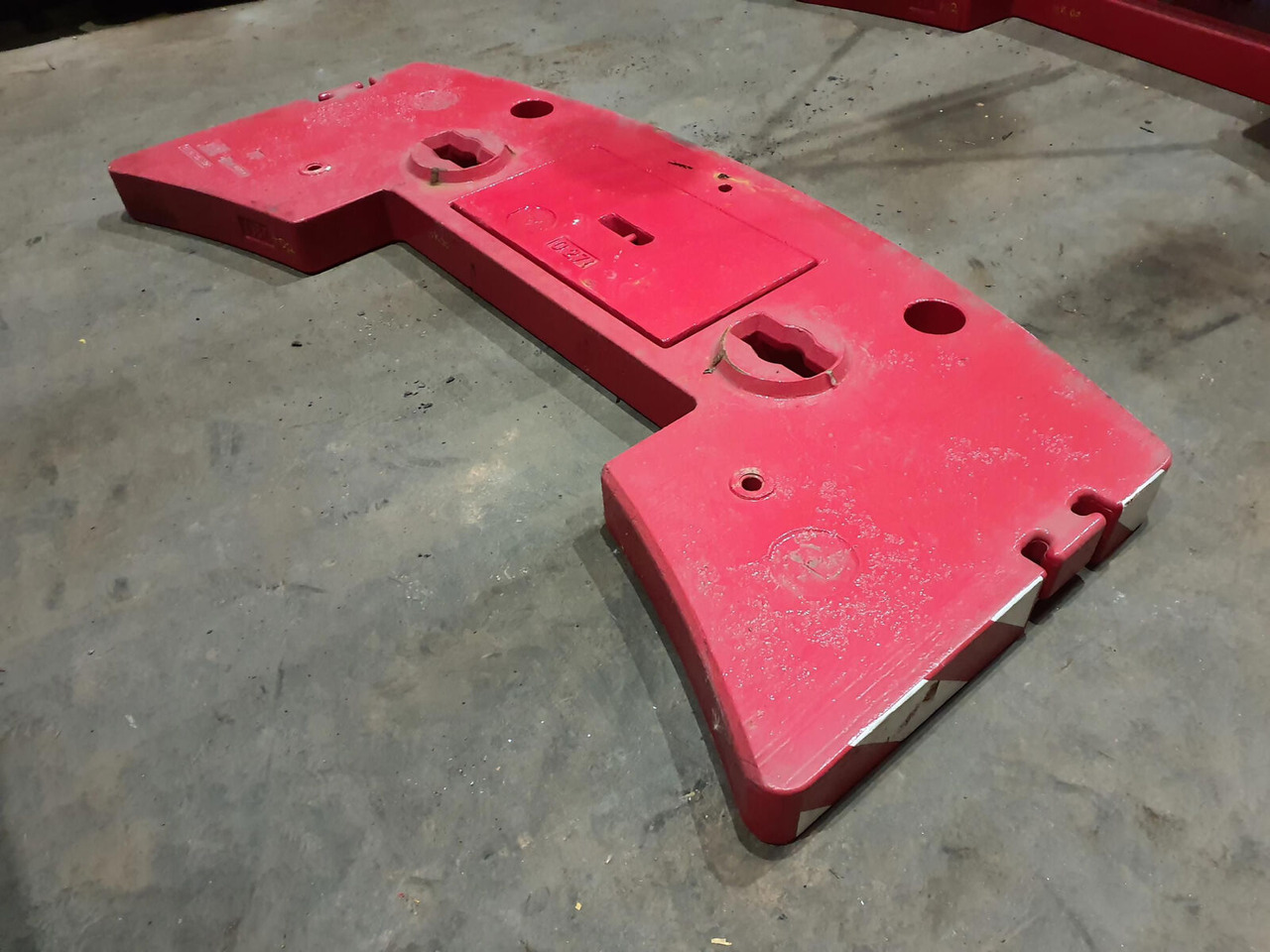 FAUN AUN HK 60 counterweight 2 ton - Contrapeso por Grua móvel: foto 2 FAUN AUN HK 60 counterweight 2 ton - Contrapeso por Grua móvel: foto 2