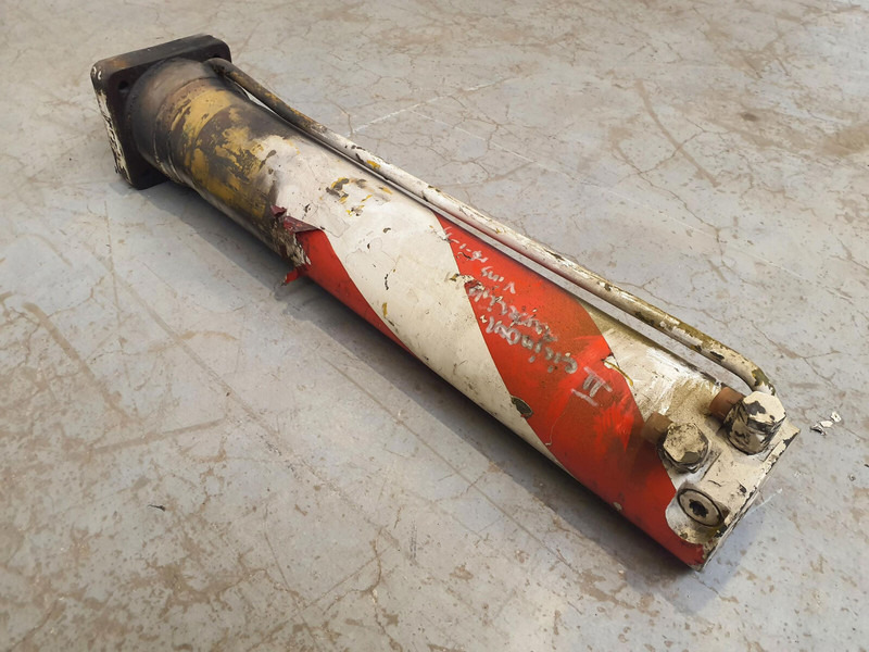 Faun RTF 30 outrigger cylinder - Cilindro hidráulico por Guindaste: foto 1 Faun RTF 30 outrigger cylinder - Cilindro hidráulico por Guindaste: foto 1