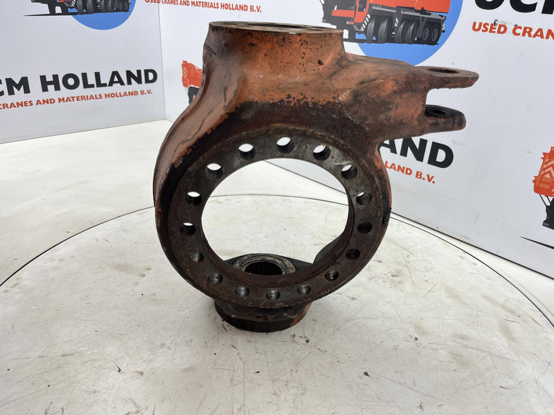 Faun RTF 50 Steering knuckle 16 holes axle 1 left - Manga de eixo por Guindaste: foto 2 Faun RTF 50 Steering knuckle 16 holes axle 1 left - Manga de eixo por Guindaste: foto 2