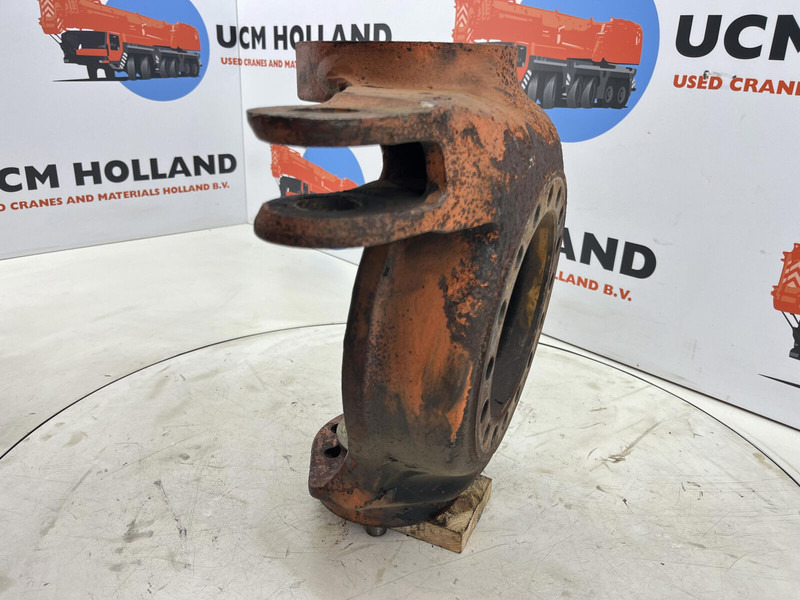 Faun RTF 50 Steering knuckle 16 holes axle 3 right - Manga de eixo por Guindaste: foto 3 Faun RTF 50 Steering knuckle 16 holes axle 3 right - Manga de eixo por Guindaste: foto 3