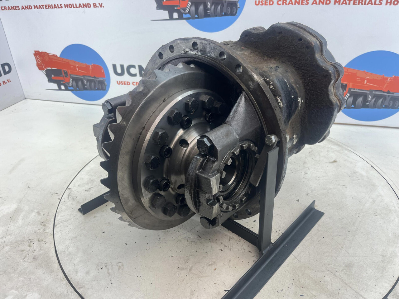 Gottwald mid differential 14x34 axle 4 - Diferencial por Guindaste: foto 2 Gottwald mid differential 14x34 axle 4 - Diferencial por Guindaste: foto 2