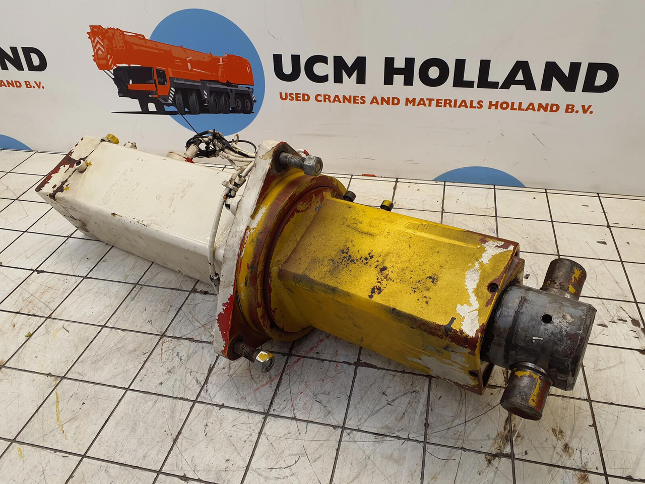 Grove GMK 3050 counterweight cylinder - Cilindro hidráulico por Grua móvel: foto 1 Grove GMK 3050 counterweight cylinder - Cilindro hidráulico por Grua móvel: foto 1
