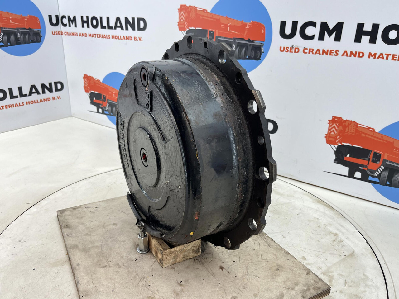 Grove GMK 3050 planetary gear 12-23-60-34-3pl-H135-46 - Comando final por Grua móvel: foto 2 Grove GMK 3050 planetary gear 12-23-60-34-3pl-H135-46 - Comando final por Grua móvel: foto 2