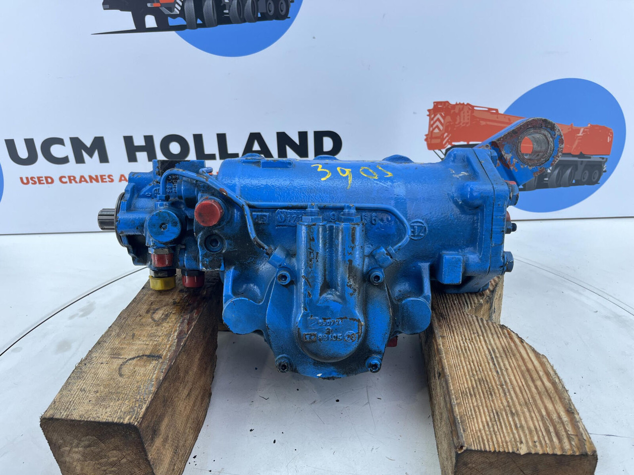 Grove GMK 3050 steering box - Caixa de direção por Grua móvel: foto 5 Grove GMK 3050 steering box - Caixa de direção por Grua móvel: foto 5