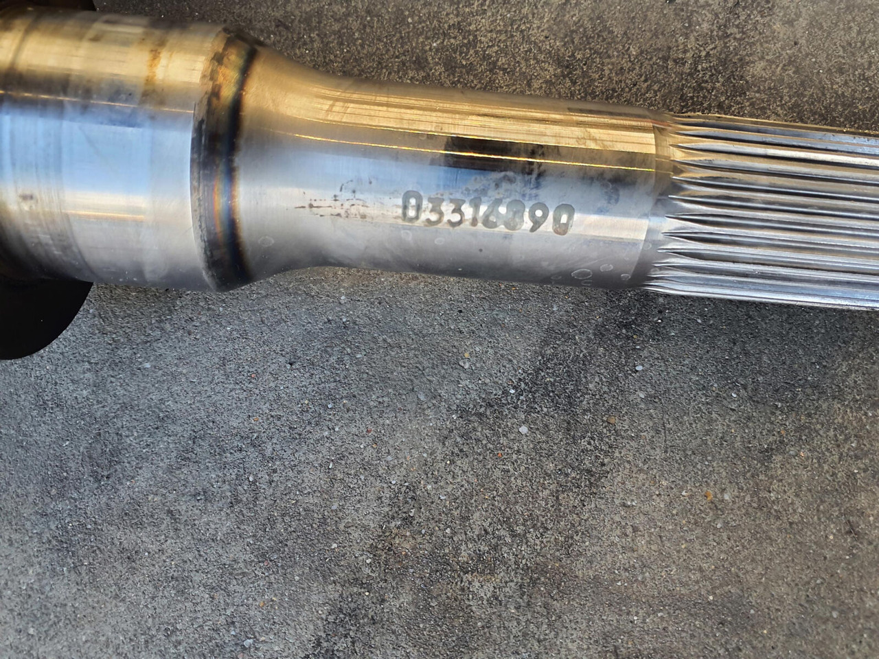 Grove GMK 6400 drive shaft axle 2 - Semi eixo por Máquina de construção: foto 3 Grove GMK 6400 drive shaft axle 2 - Semi eixo por Máquina de construção: foto 3