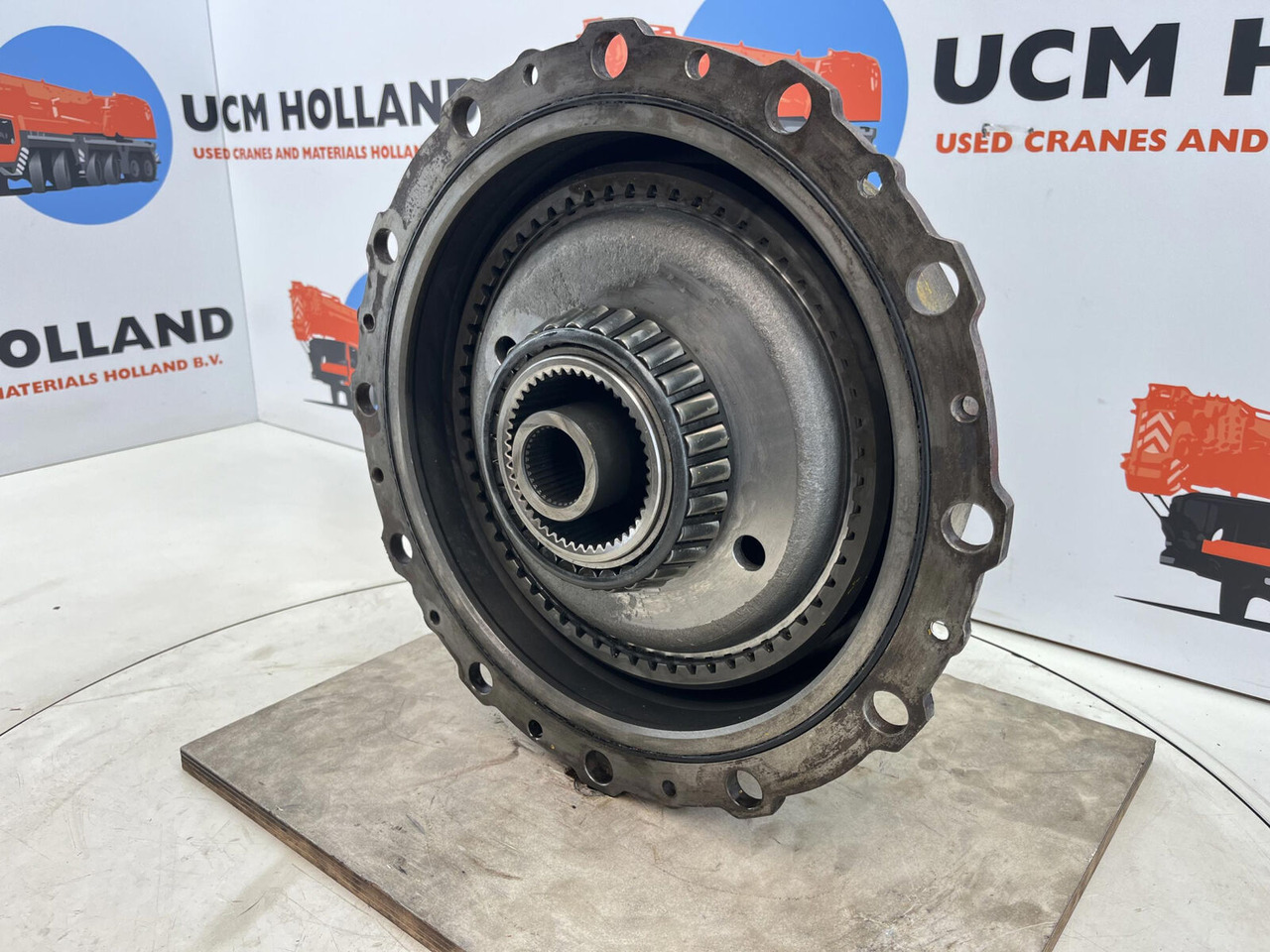 Grove GMK planetary gear 12-23-60-34-3pl-H135-46 - Comando final por Guindaste: foto 3 Grove GMK planetary gear 12-23-60-34-3pl-H135-46 - Comando final por Guindaste: foto 3