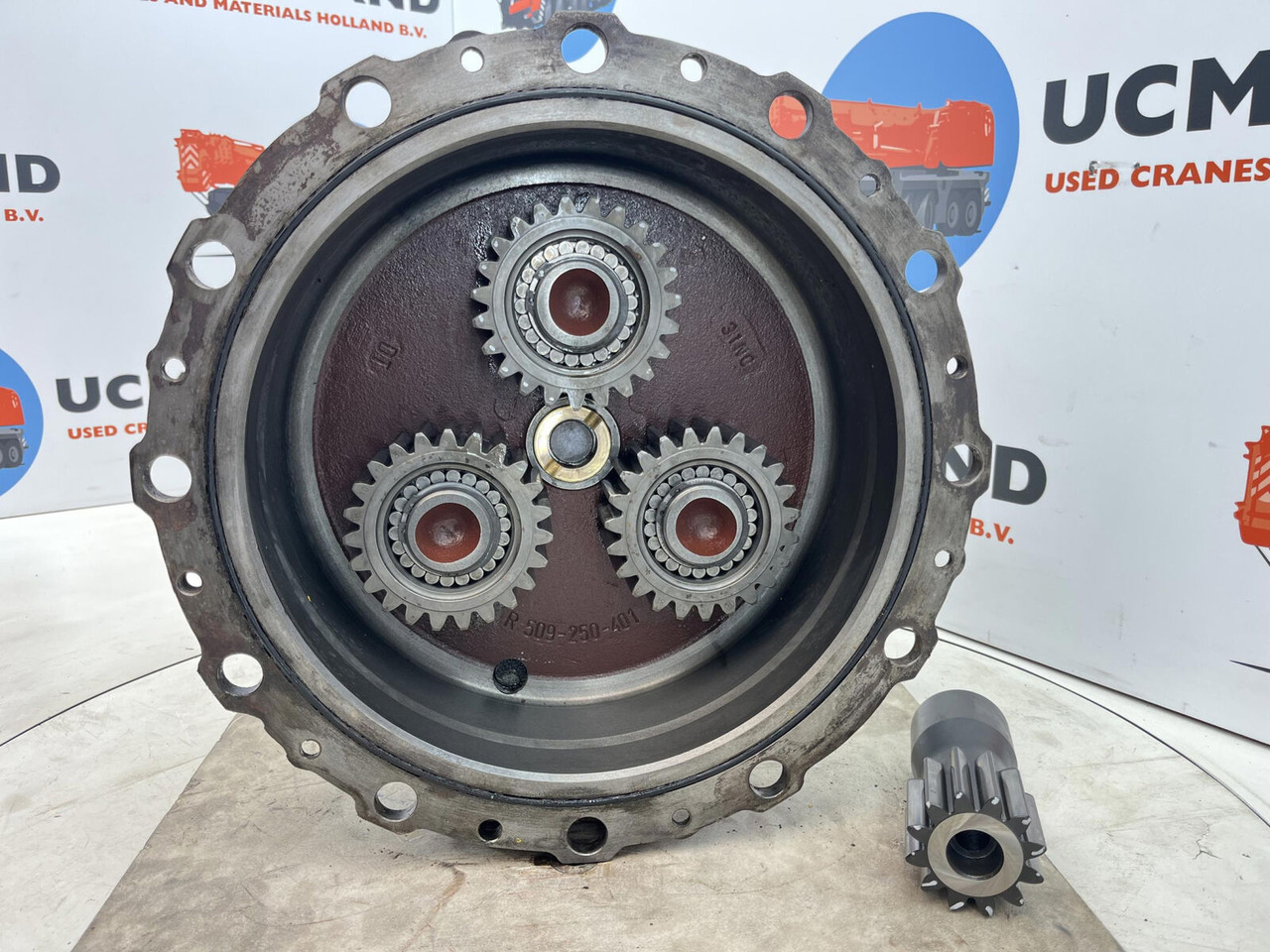 Grove GMK planetary gear 12-23-60-34-3pl-H135-46 - Comando final por Guindaste: foto 4 Grove GMK planetary gear 12-23-60-34-3pl-H135-46 - Comando final por Guindaste: foto 4