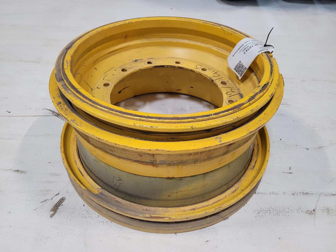 Grove Rim 445/95R25 12 14 5p - Jante: foto 1 Grove Rim 445/95R25 12 14 5p - Jante: foto 1