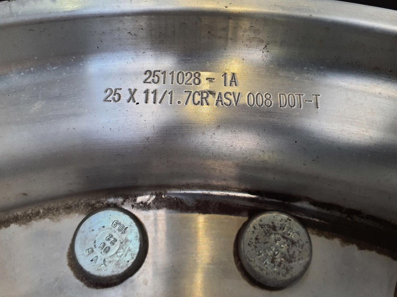 Grove Wheel 445/95R25 12 9 2p alu - Roda completa por Guindaste: foto 4 Grove Wheel 445/95R25 12 9 2p alu - Roda completa por Guindaste: foto 4