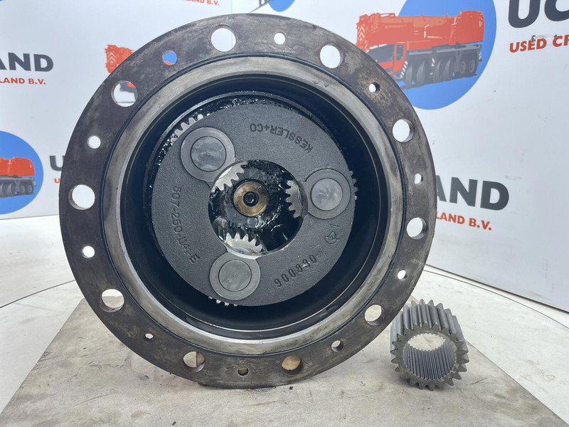 Kessler+CO LTM 1090 planetary gear 22-25-74-40-3pl-H135-46 - Suspensão por Guindaste: foto 5 Kessler+CO LTM 1090 planetary gear 22-25-74-40-3pl-H135-46 - Suspensão por Guindaste: foto 5