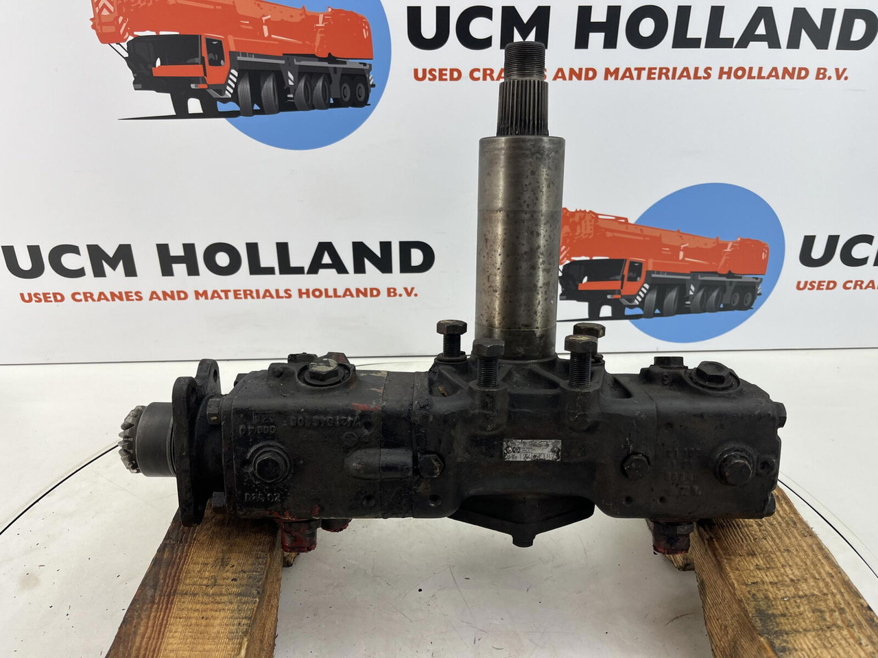 Krupp 4070 GMT steering box - Caixa de direção por Grua móvel: foto 1 Krupp 4070 GMT steering box - Caixa de direção por Grua móvel: foto 1