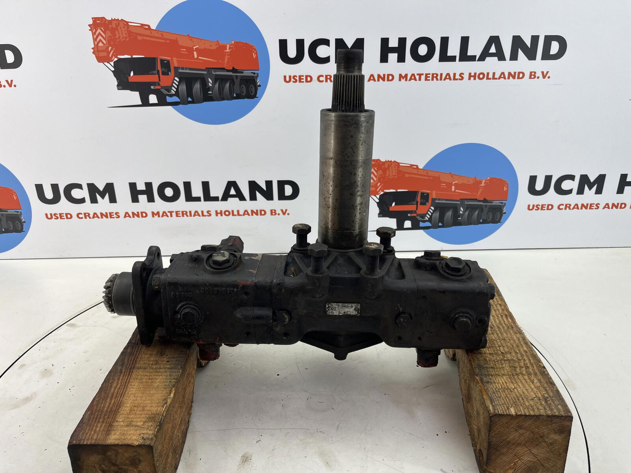 Krupp 4070 GMT steering box - Caixa de direção por Grua móvel: foto 2 Krupp 4070 GMT steering box - Caixa de direção por Grua móvel: foto 2