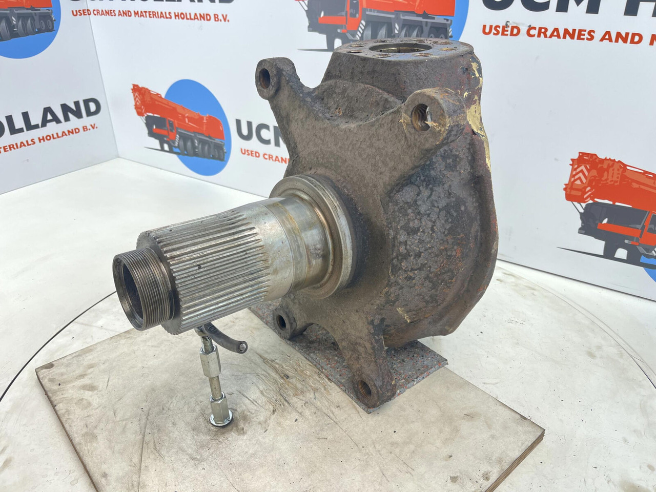 Krupp 70 GMT Steering knuckle axle 1 - Manga de eixo por Grua móvel: foto 1 Krupp 70 GMT Steering knuckle axle 1 - Manga de eixo por Grua móvel: foto 1