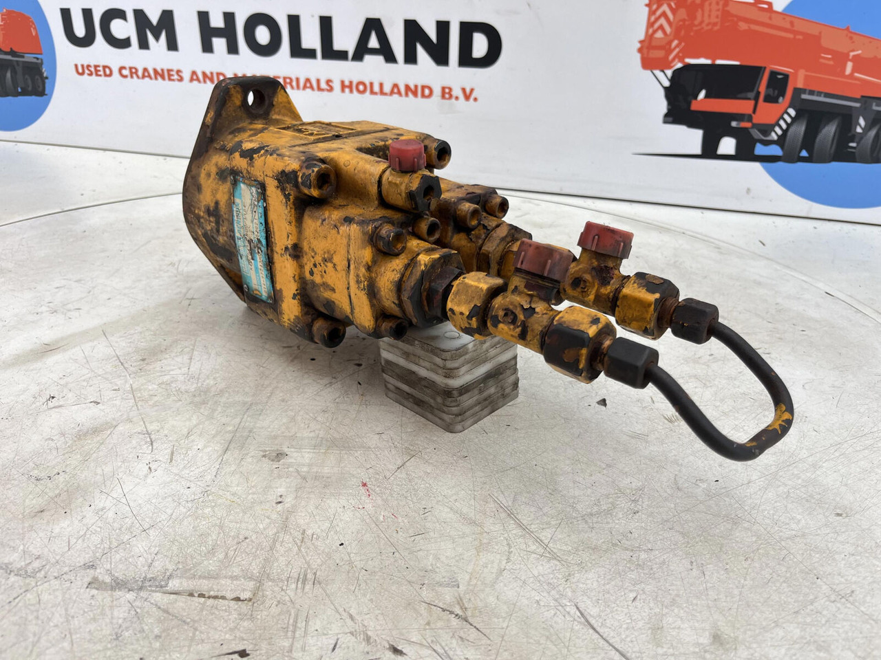 Krupp KMK 2025 slew motor - Motor hidráulico por Grua móvel: foto 3 Krupp KMK 2025 slew motor - Motor hidráulico por Grua móvel: foto 3