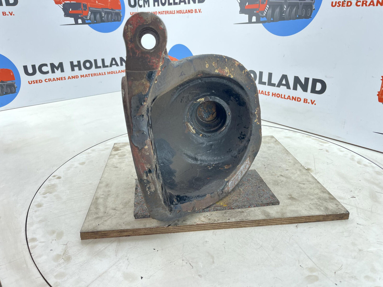 Krupp KMK 3045 Steering knuckle 16 holes - Manga de eixo por Grua móvel: foto 5 Krupp KMK 3045 Steering knuckle 16 holes - Manga de eixo por Grua móvel: foto 5