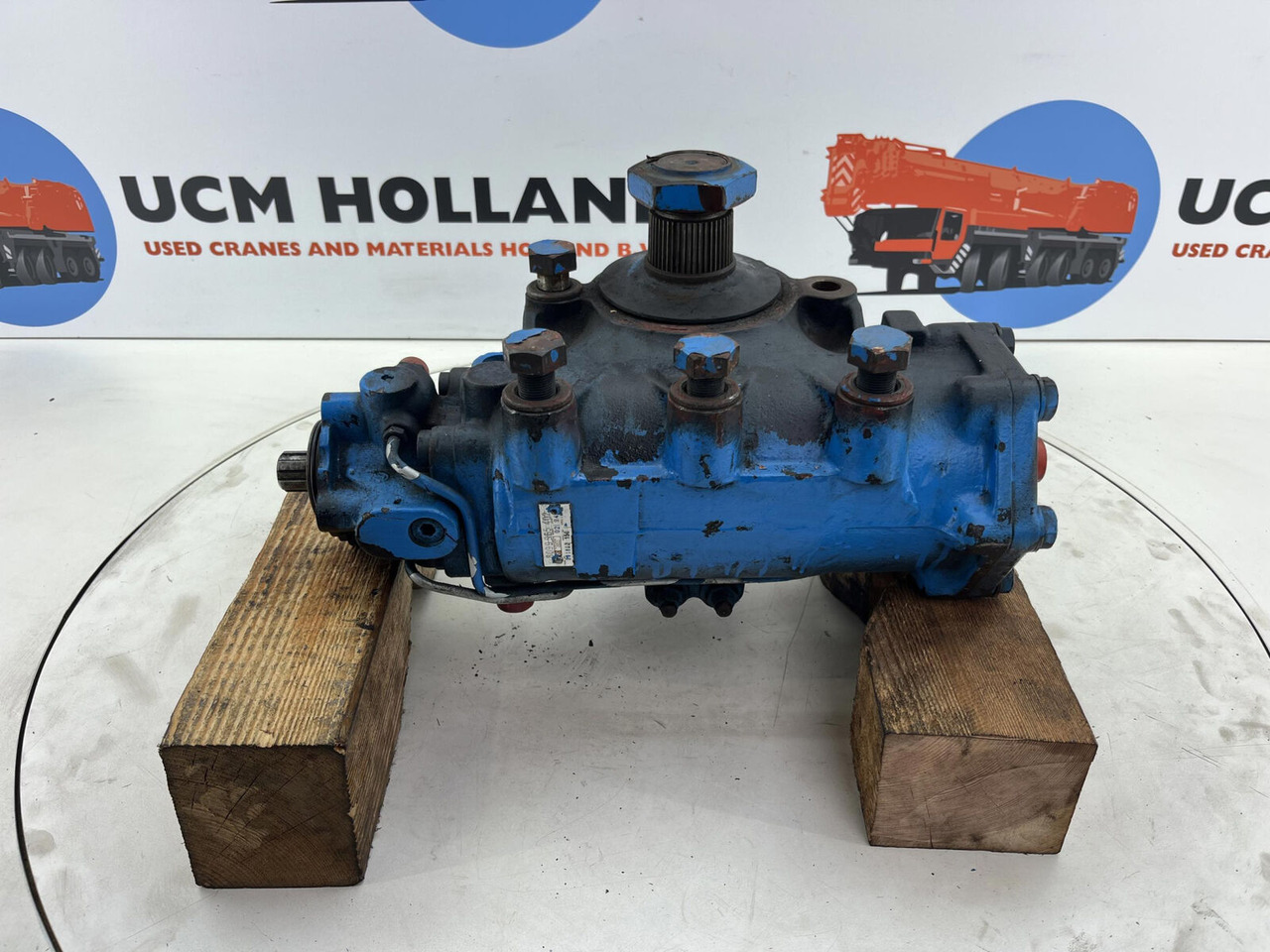 Krupp KMK 3050 steering box - Caixa de direção por Guindaste: foto 1 Krupp KMK 3050 steering box - Caixa de direção por Guindaste: foto 1