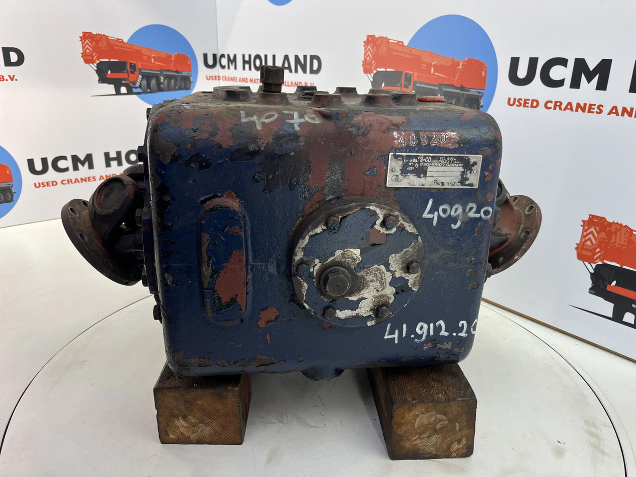 Krupp KMK 4070 diff box - Diferencial por Grua móvel: foto 2 Krupp KMK 4070 diff box - Diferencial por Grua móvel: foto 2