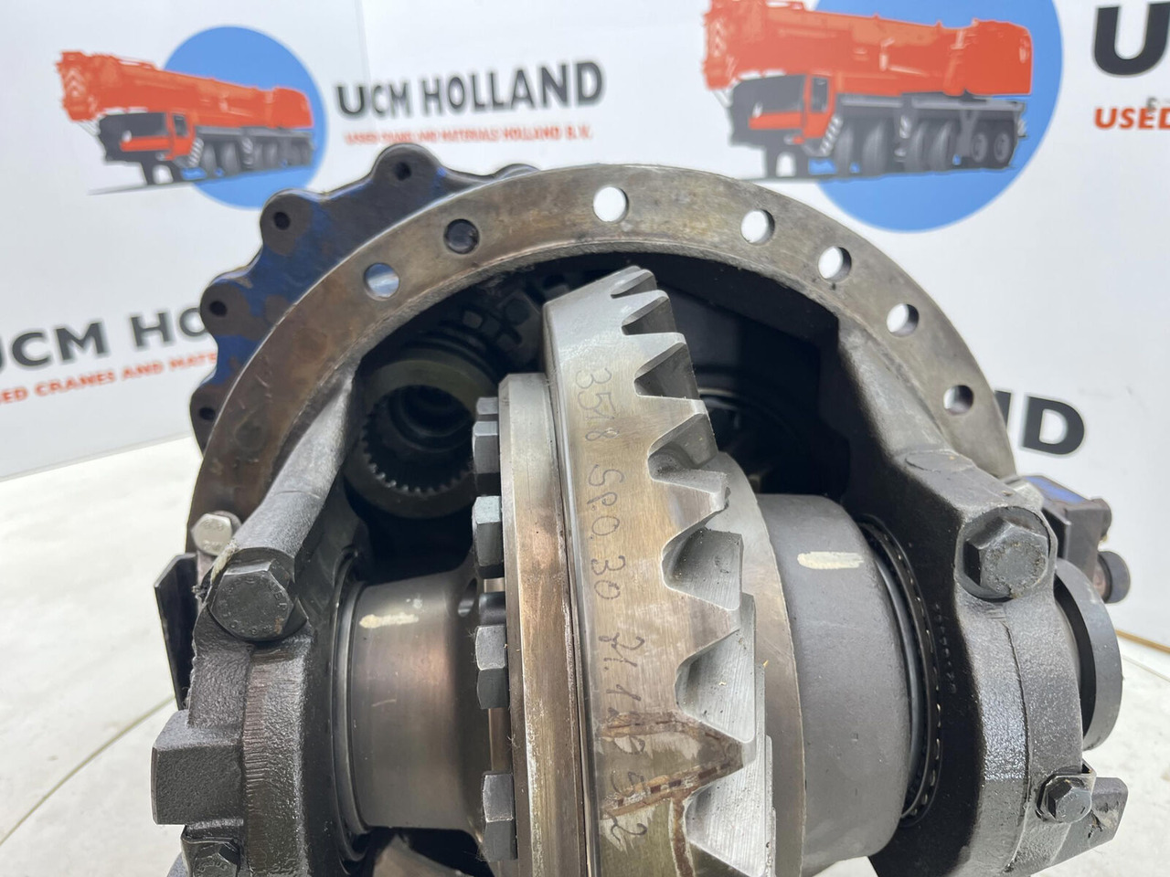 Krupp KMK 5100 Mid differential 13x35 axle 2 - Diferencial por Grua móvel: foto 5 Krupp KMK 5100 Mid differential 13x35 axle 2 - Diferencial por Grua móvel: foto 5