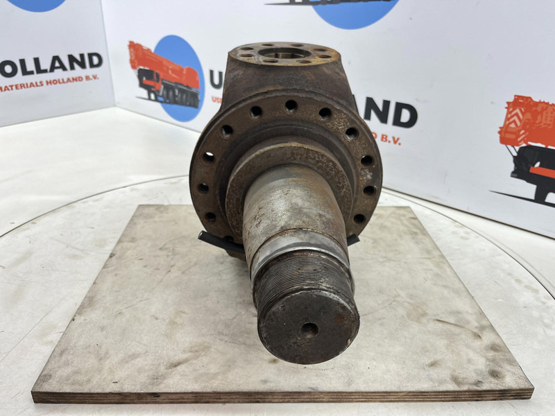 Liebherr LT 1090 Steering knuckle 16 holes - Manga de eixo por Guindaste: foto 2 Liebherr LT 1090 Steering knuckle 16 holes - Manga de eixo por Guindaste: foto 2
